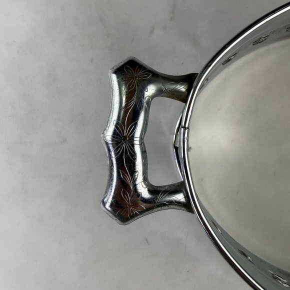 Vintage Oval Metal Filigree Serving Stand With Handles - Picture 7 of 15